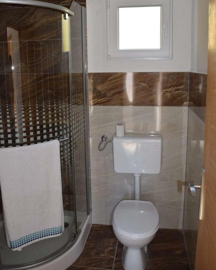 Apartmani Subasic Pag Town Eksteriør bilde